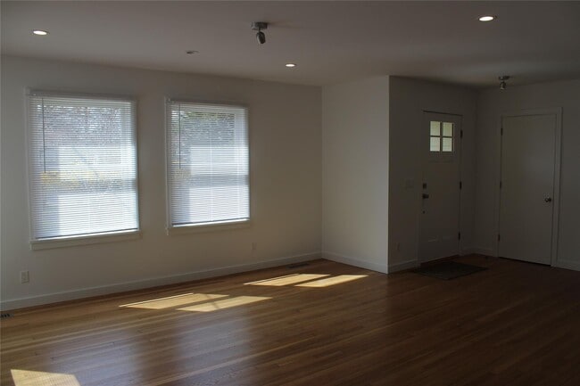 Foto del edificio - 127 Belleview Ave