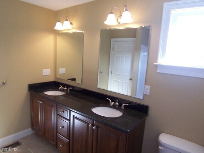 Foto del edificio - 3 br, 2.5 bath House - 7 Auburn St