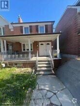 Building Photo - 115 Millicent St