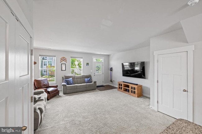 Building Photo - 1304 Sandoval Ct