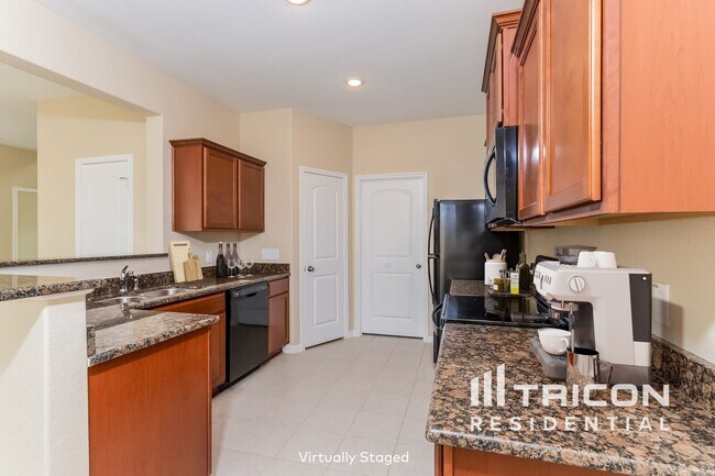 Building Photo - 301 Summer Horse Dr