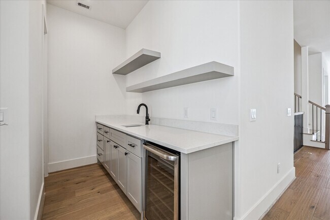 Building Photo - 3415 Ridgeway Valley Ln