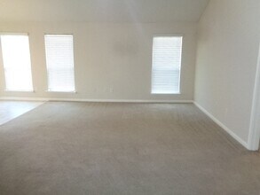 Building Photo - 446 N Compass Rose Cir