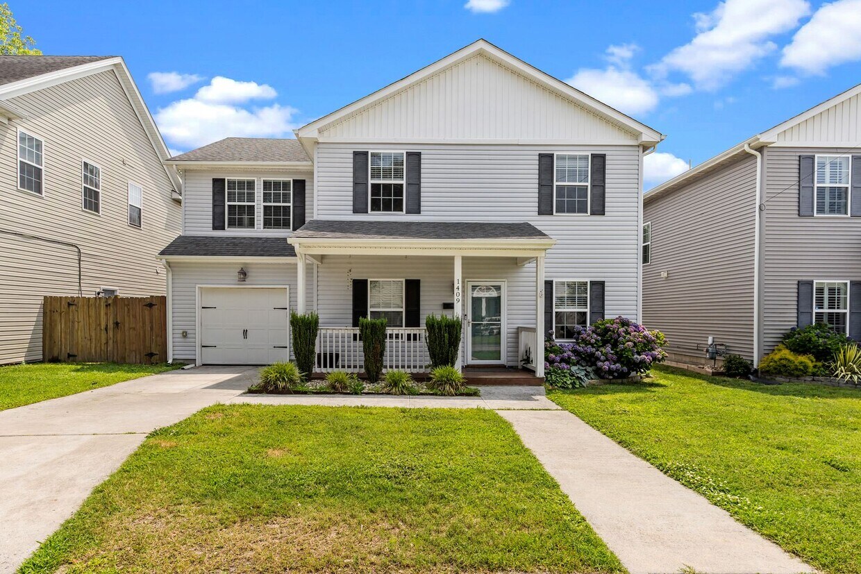 Foto principal - Beachside Living Just in Time for Summer!