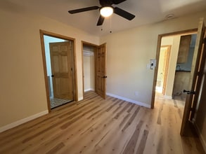 Building Photo - 1628 W 24th St