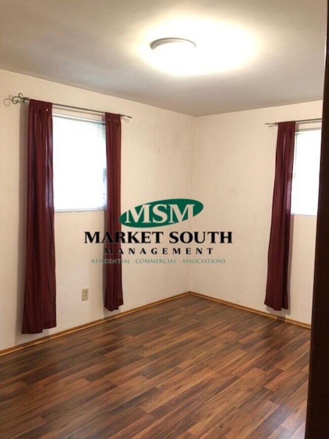 Foto del edificio - Convenient Southside Location