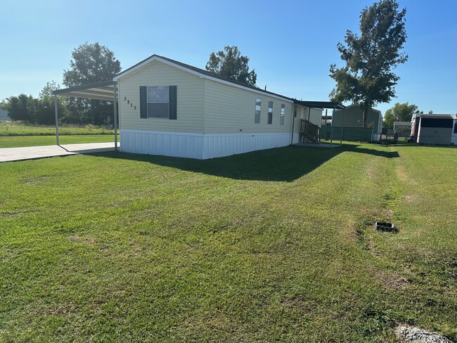 Building Photo - 2513 N Flounder Dr