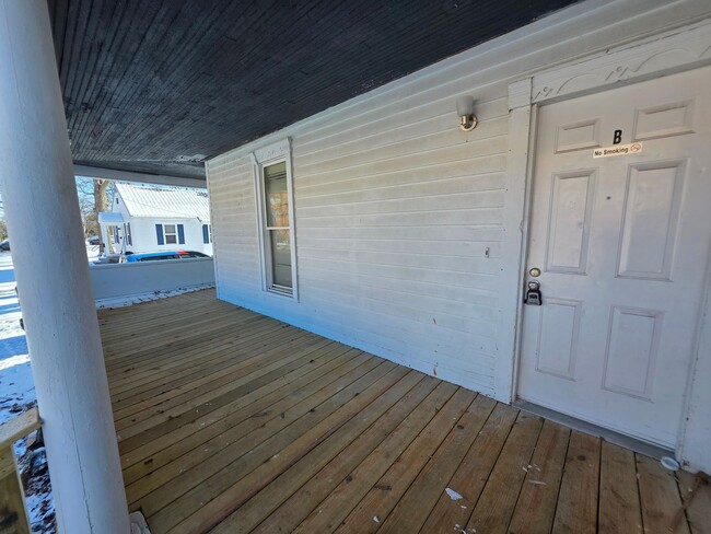 Building Photo - 308 E Clark St