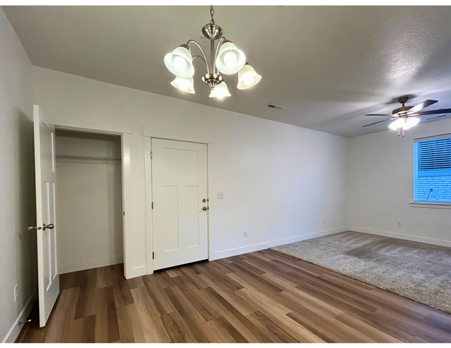 Foto del edificio - 3375 W 2010 N