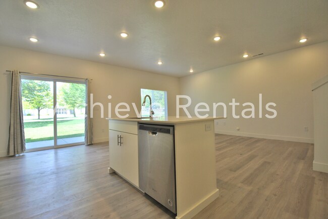 Foto del edificio - 2022 Providence Gateway Townhome | Parks, Schools & No Backyard Neighbors