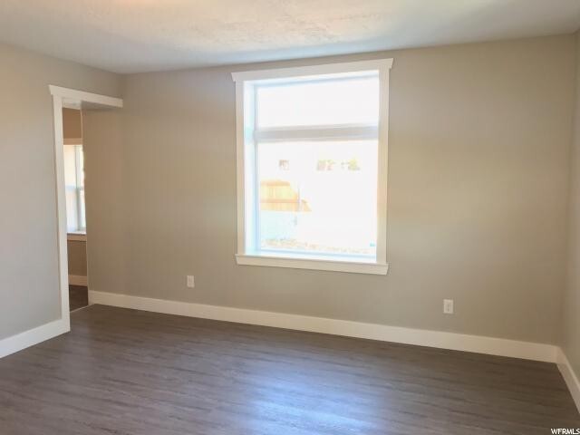 Foto del edificio - 4 Bd 1 Ba Upgrades Through Out in Murray