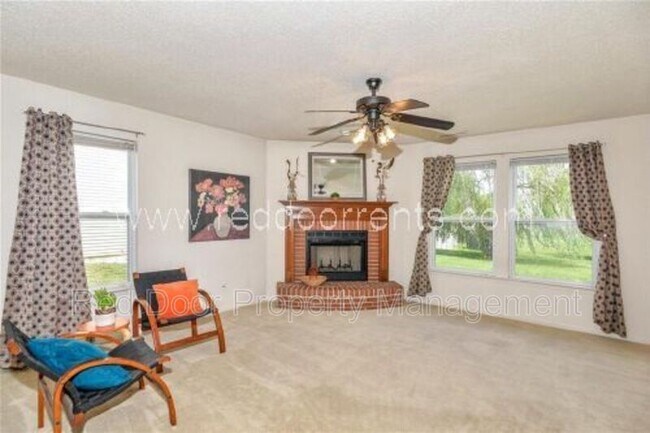 Building Photo - 5787 Woodland Trace Blvd