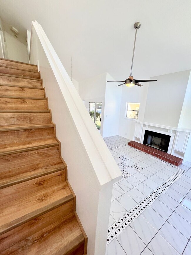 Foto del edificio - Long-Term Rental – 2 Bedroom, 2 Bath Condo...