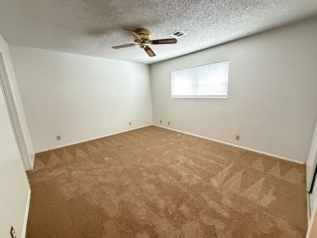 Building Photo - To schedule a viewing, call Wally Fellman at 702-493-9787