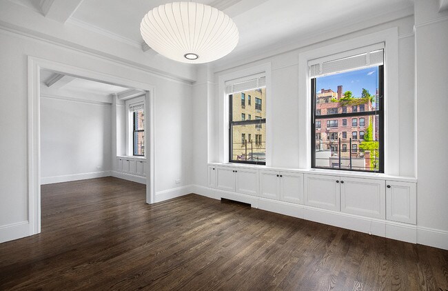 Foto del edificio - 108 E 81st St