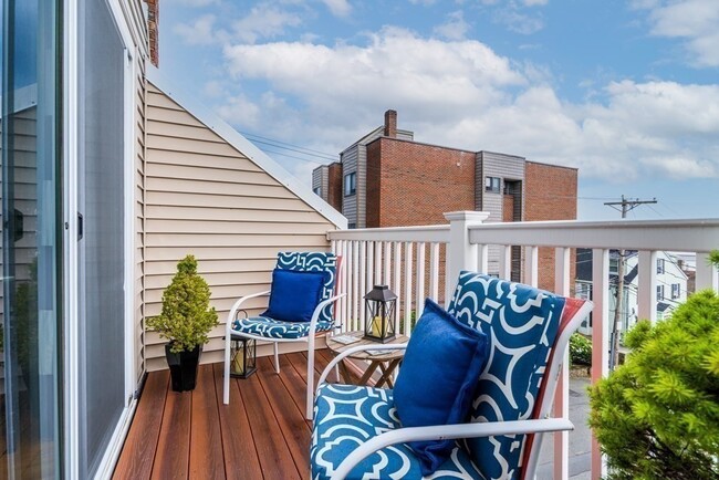 Foto del edificio - 12 Cox Ct