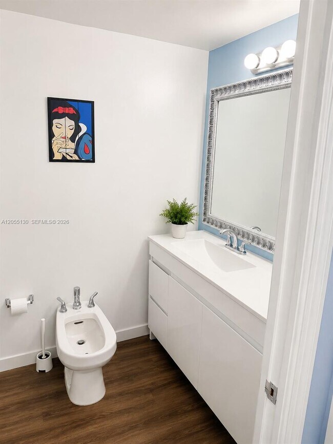 Foto del edificio - 215 SW 42nd Ave