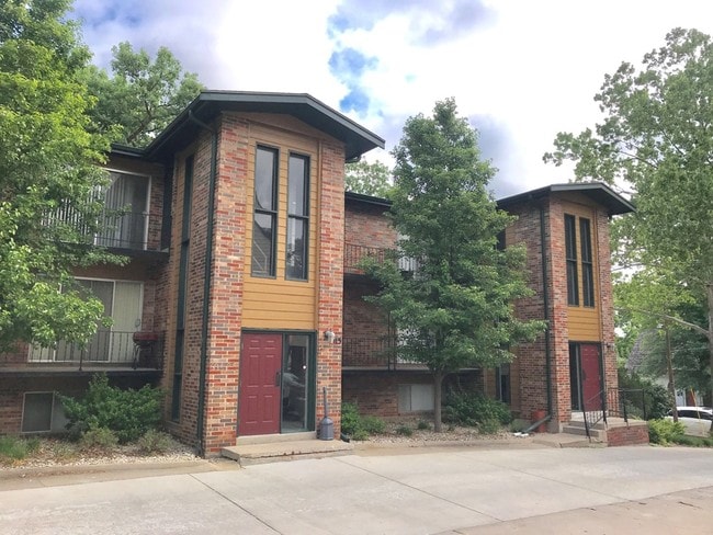 Building Photo - Wildcat Inn - 411-415 N. Martin Luther King Dr