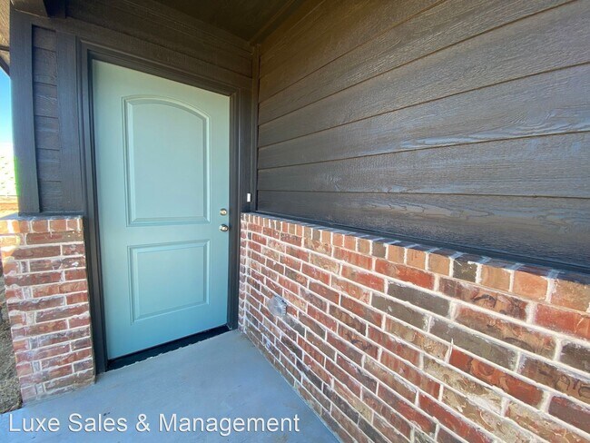 Building Photo - 3 br, 2.5 bath House - 10801 NW 119th Place
