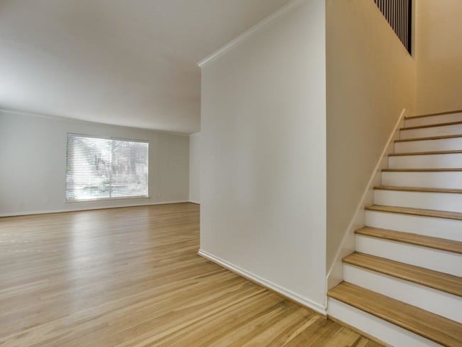 Building Photo - 6040 Averill Way