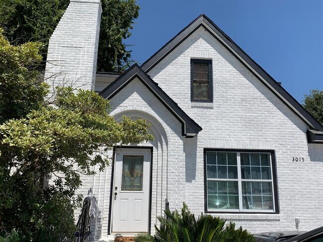 Foto del edificio - 3015 Cleburne St