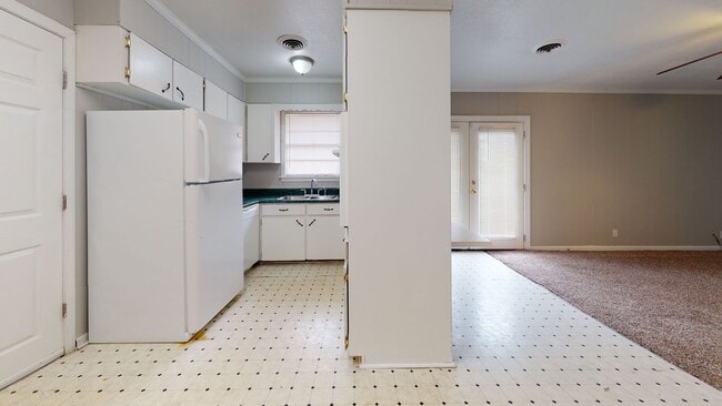 Building Photo - COMING SOON!!!