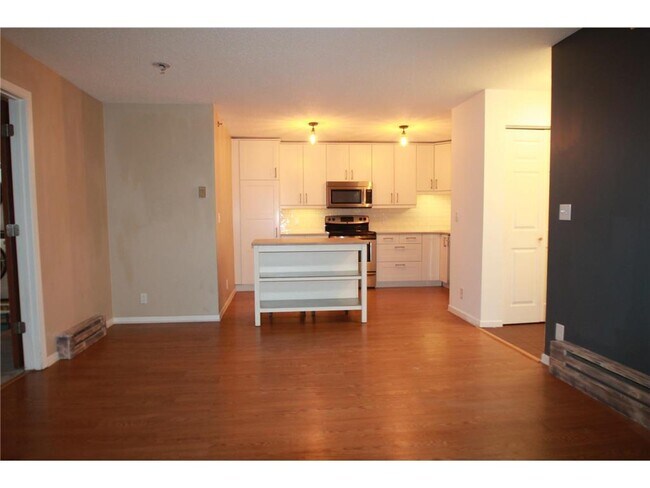 Foto del edificio - 2160 Ridge Dr