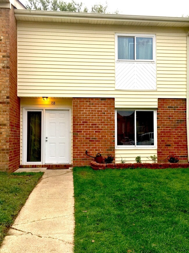 Photo - 133 Tower Dr House