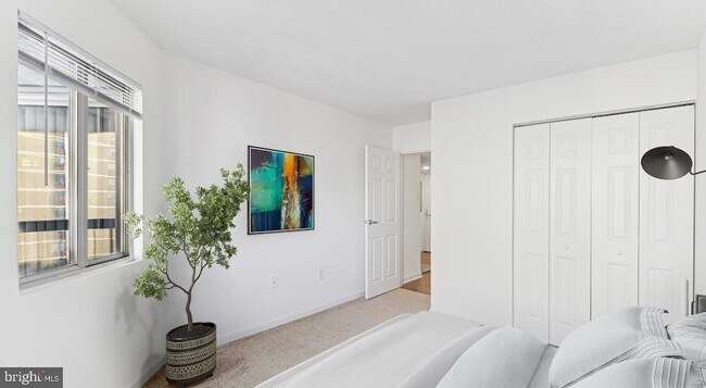 Foto del edificio - 450 N 18th St