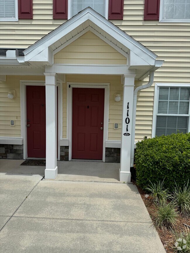 Jennings Point At Oakleaf Plantation Apartments for Rent with a Balcony