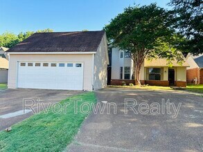 Building Photo - 1134 Hunter's Lake Dr