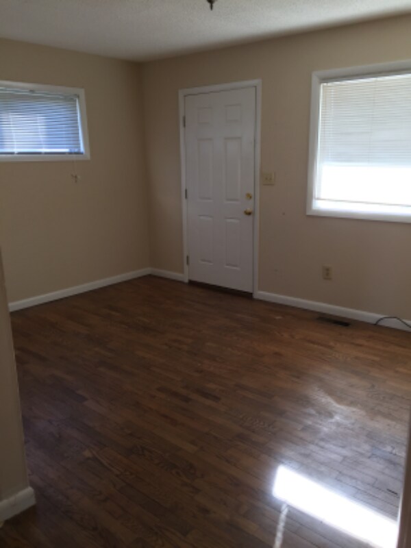 Foto principal - 1247 Virginia Ave