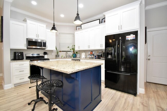 Building Photo - 4 Bed, 2 Bath Home in Ruston!