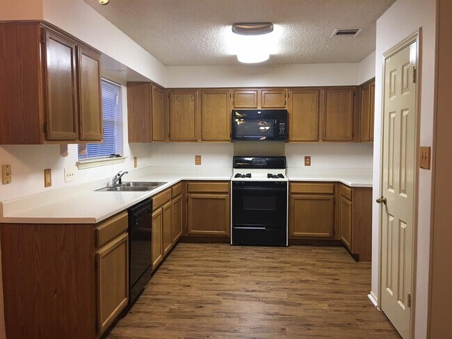 Building Photo - 12605 Marimba Trail