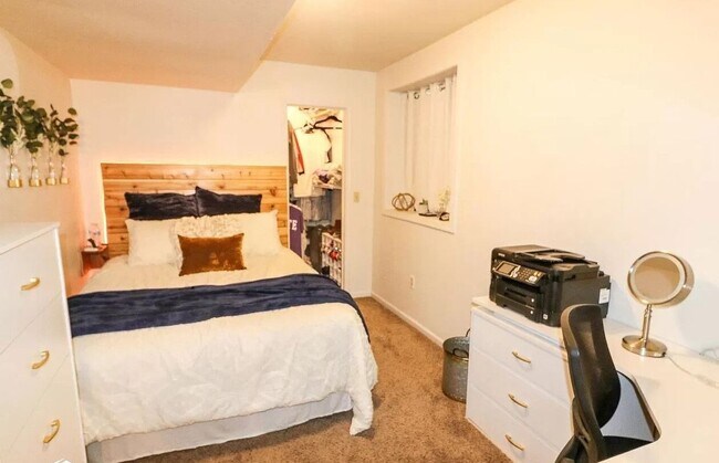 Foto del edificio - Prime Location 4 Bed Duplex