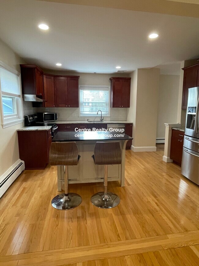 30 Beecher Plz, Newton, MA 02459 Townhome Rentals in Newton MA