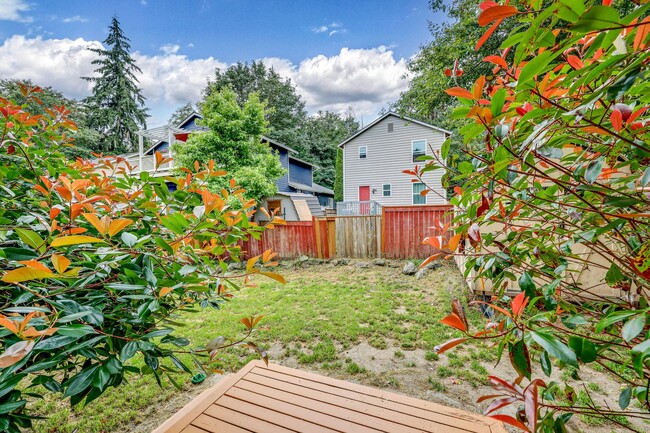 Building Photo - Two story home in Suquamish