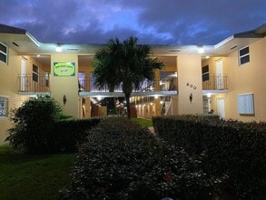 Building Photo - 3800 SW 102nd Ave