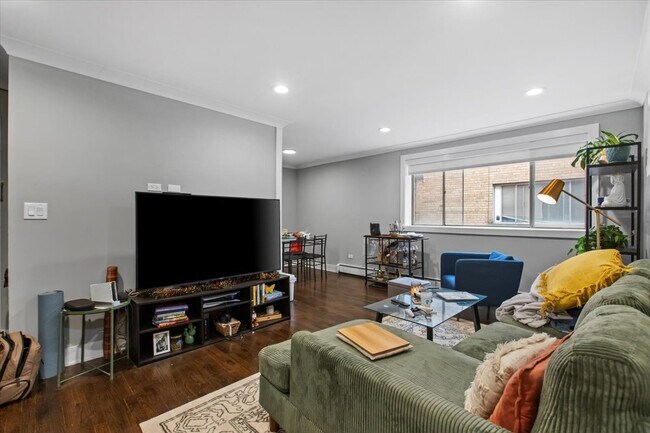 Foto del edificio - 549 W Oakdale Ave
