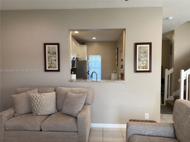 Photo - 1651 Hawthorne Pl House