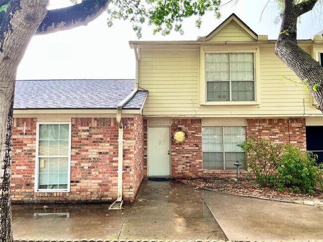 Foto del edificio - 1252 Eagle Lake Rd