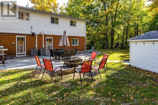 Photo du bâtiment - 910 Concession Rd 17 W