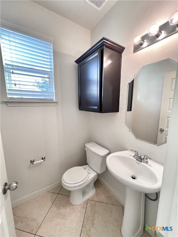 Foto del edificio - 310 Creekview Way