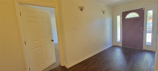 Foto del edificio - 5838 Wyoming Ave