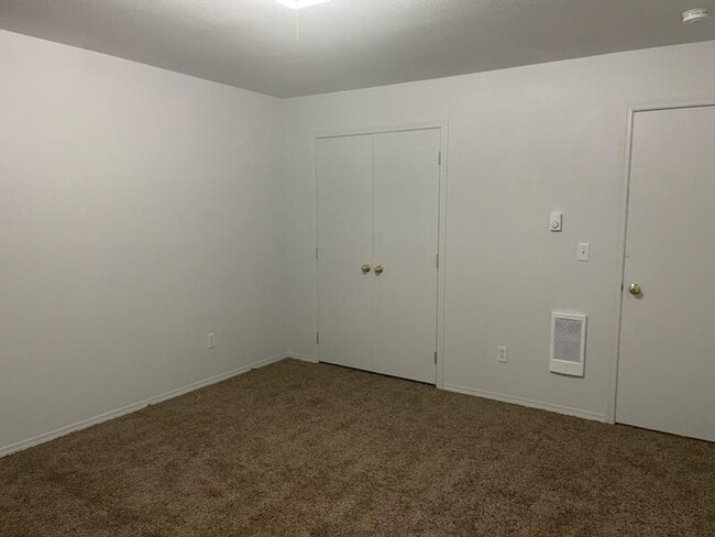 Bedroom #1 - 803 N 20th Ave