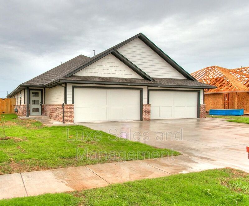 10715 Lawson Pl Rd, Oklahoma City, OK 73162 House Rental in Oklahoma