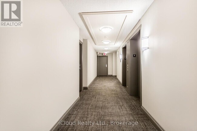 Building Photo - 2391 Central Park Dr