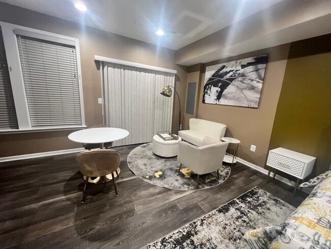 Building Photo - 5217 Forest Pines Dr