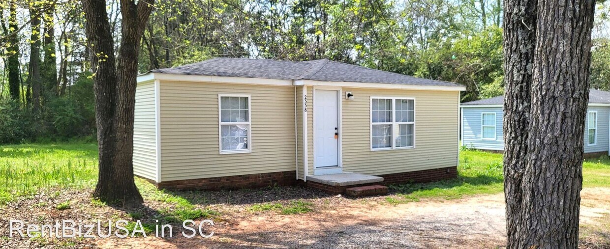 2 br, 1 bath House 2338 Old Blackmon Ln House Rental in Lancaster