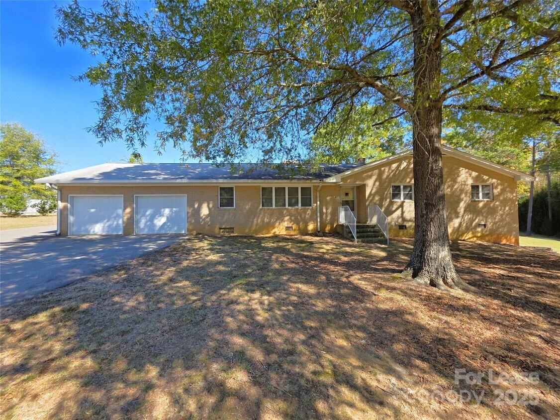 Foto principal - 9301 Gold Hill Rd
